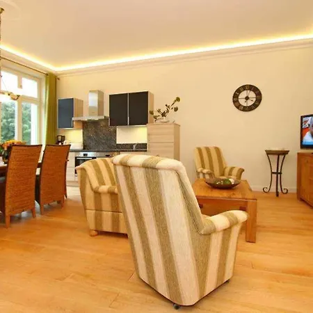 Haehle App 6 *